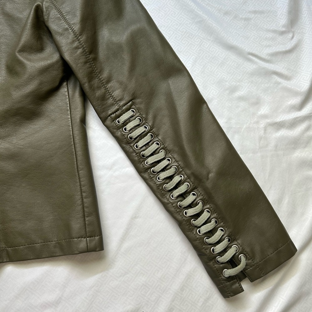 Green unique vintage leather jacket 💚 size small motorcycle/ Biker street wear - Picture 7 of 8